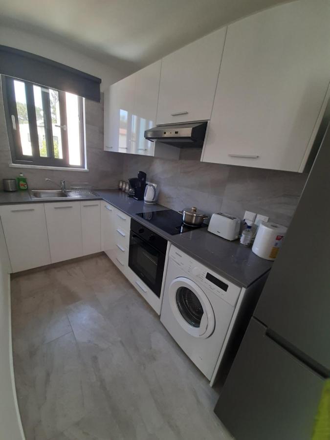 Kato Paphos 1Br Near Paphos Harbour/Beach/Sea 외부 사진