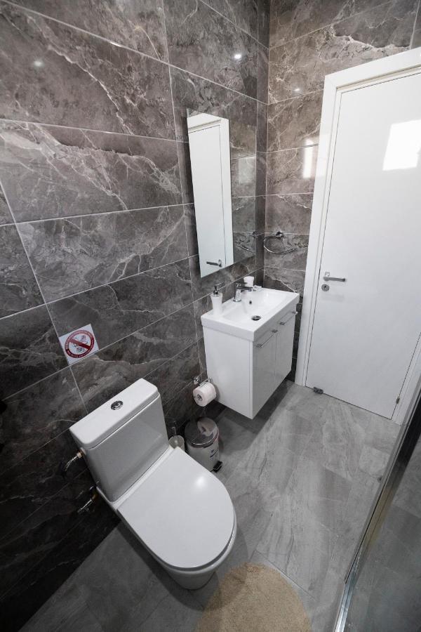 Kato Paphos 1Br Near Paphos Harbour/Beach/Sea 외부 사진